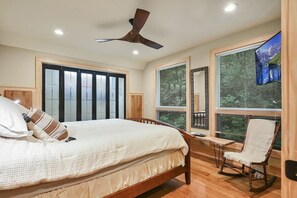 3 chambres, fer et planche à repasser, Wi-Fi gratuit, draps fournis