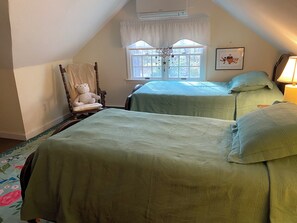 3 bedrooms, iron/ironing board, WiFi