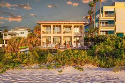 Ocean Dream Villa | Beachfront with Pool