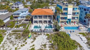 Exterior - Ocean Blue Villa, Beachfront with Private Pool (Indian rocks beach)