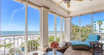 Ocean Blue Villa, Beachfront with Private Pool