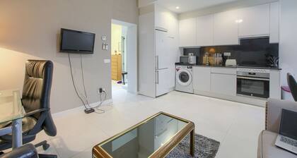 Exclusivo Apartamento al lado del parque retiro