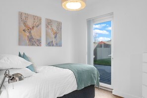 4 dormitorios, tabla de planchar con plancha, wifi gratis y ropa de cama