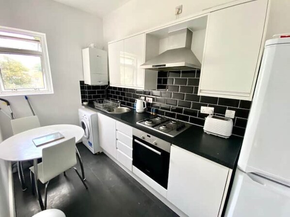 Fridge, microwave, oven, stovetop