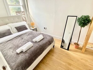 1 bedroom, free WiFi, bed sheets