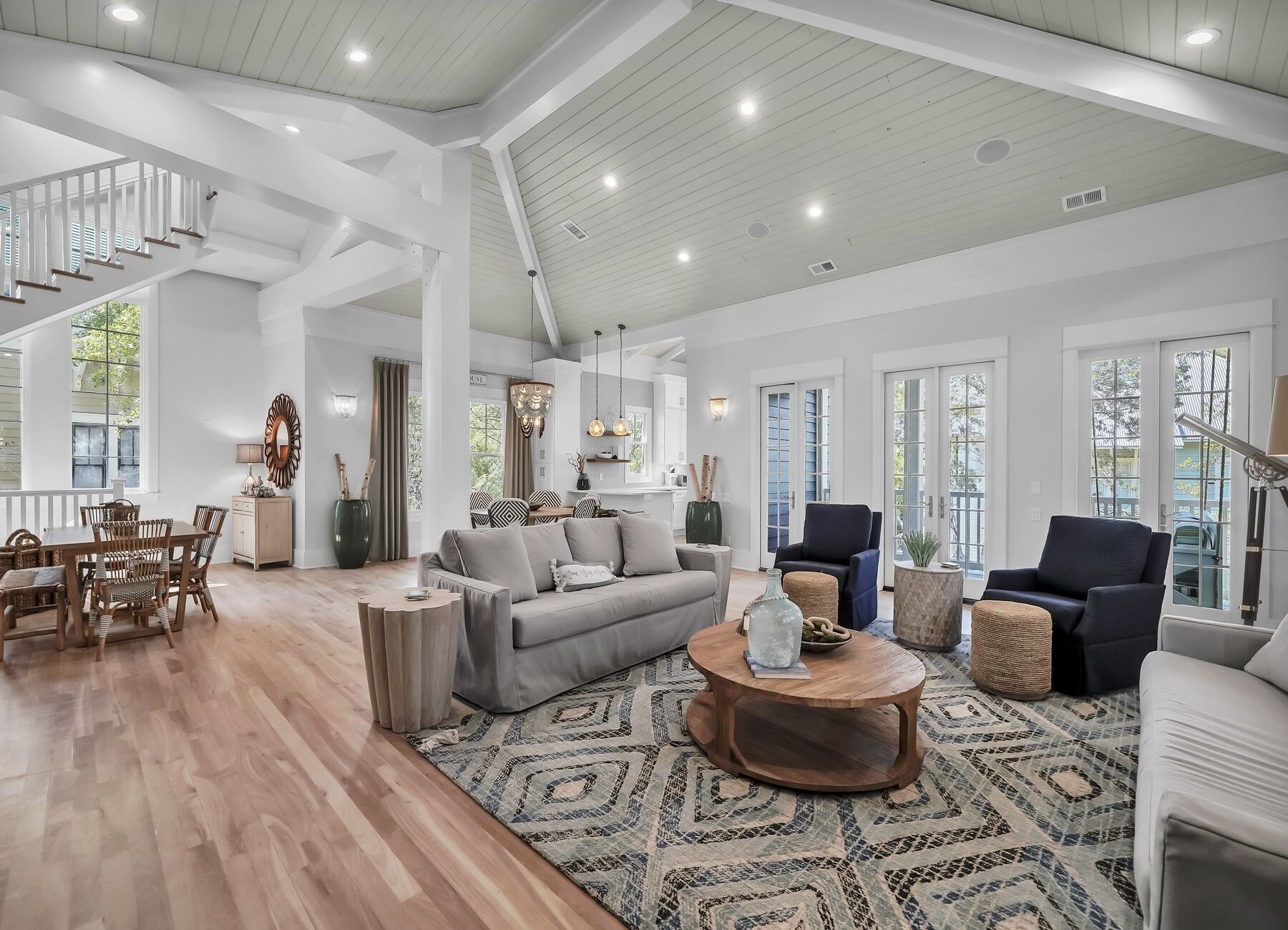 Designer Home 2 Min to Beach w Game Room Golf Cart