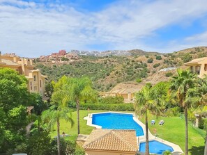 Pool - 1 bed penthouse apt in Calahonda (Mijas Costa)