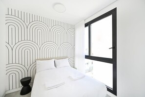 3 bedrooms, iron/ironing board, WiFi, bed sheets - Sweet Home 3BR near the sea by HolyGuest (Tel Aviv-Yafo)