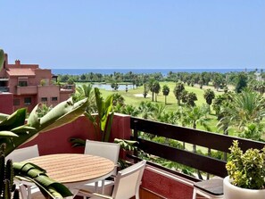 Outdoor dining - Apartamento Ático (Motril)