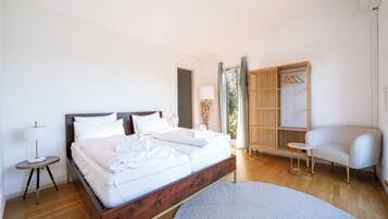 4 Schlafzimmer, Bügeleisen/Bügelbrett, WLAN, Bettwäsche