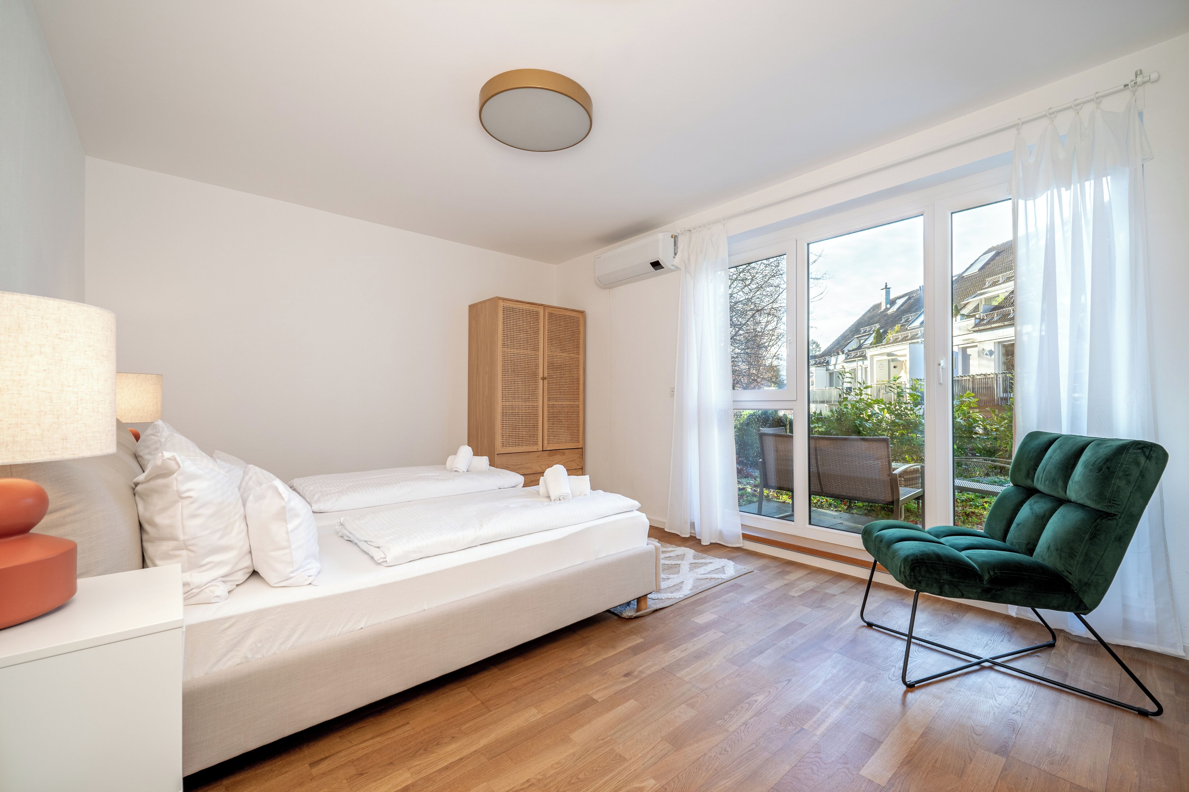 4 chambres, fer et planche à repasser, Wi-Fi, draps fournis