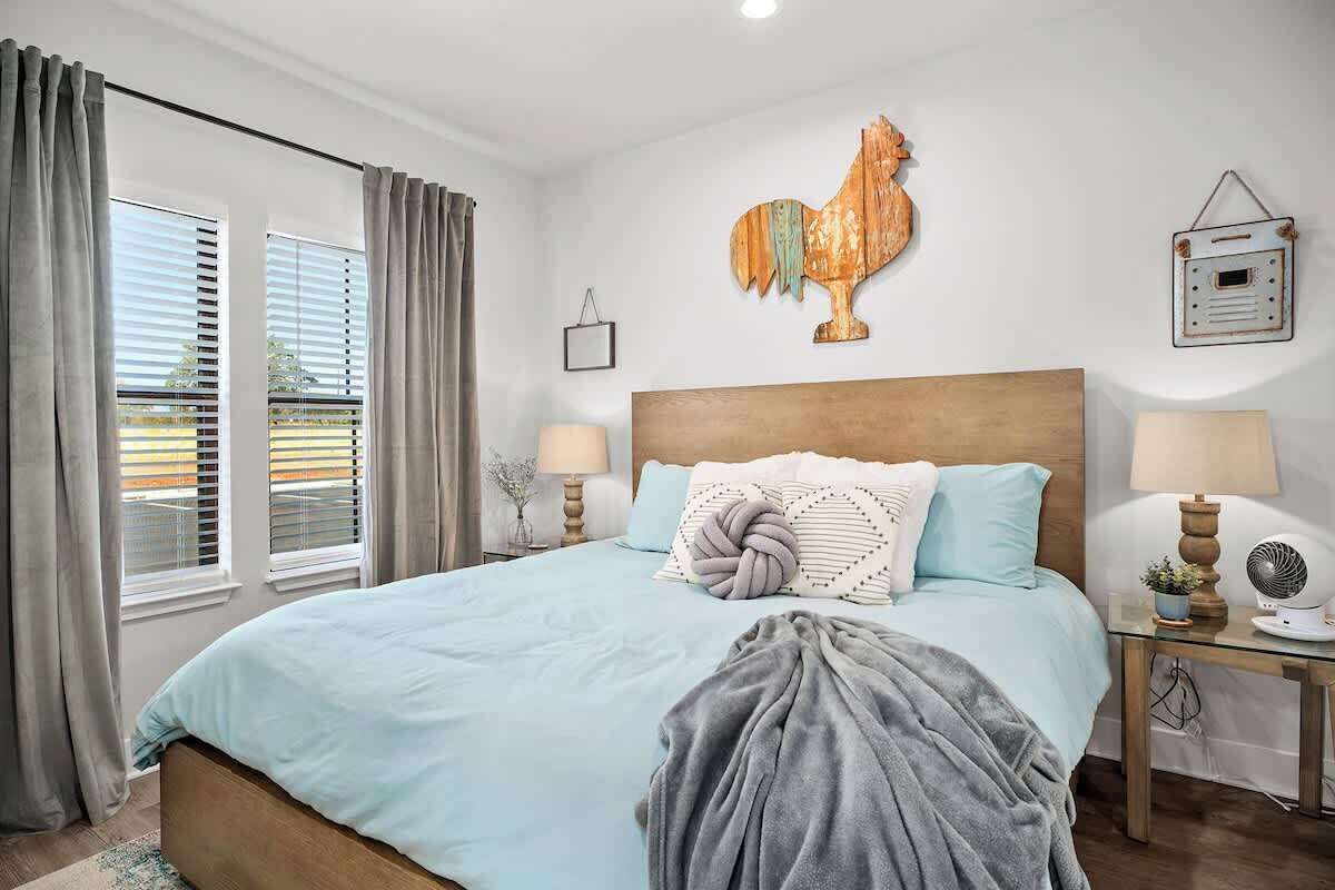 1 slaapkamer, een strijkplank/strijkijzer, gratis wifi, beddengoed