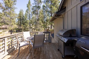 Outdoor dining - NINE03 - Spacious Home with River Views (Sunriver)
