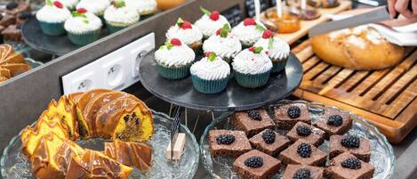 Daily buffet breakfast (EUR 14 per person)