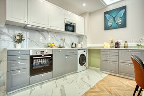 Fridge, microwave, oven, dishwasher