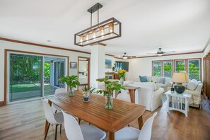 House, 4 Bedrooms | Dining