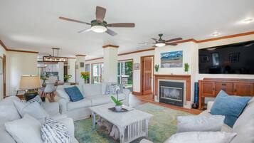 Rumah, 4 kamar tidur | Area keluarga | Smart TV