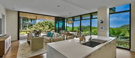 Apartment, 3 Bedrooms | Private kitchen