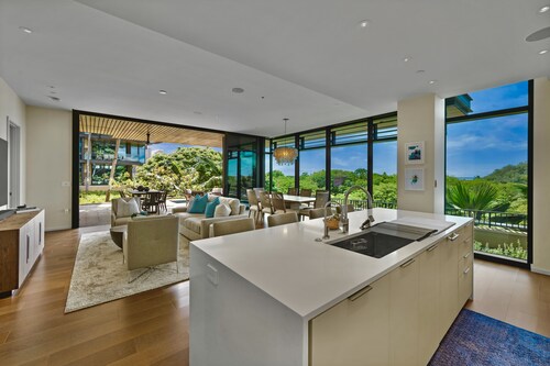 Park Lane 3300 3 Bedroom Apts by RedAwning