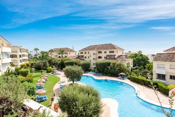 Pool - Awesome 3 Br Apart. w/ 4 Terraces, Pool & Parking (Marbella)