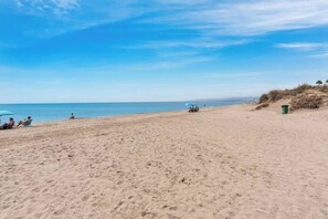 Beach - Georgous 3 Br Apart with Sea Views, Pool (Marbella)