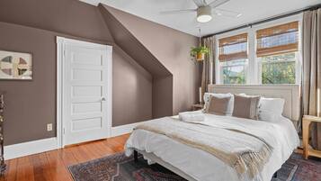 5 soverom, strykejern/-brett, wi-fi og sengetøy