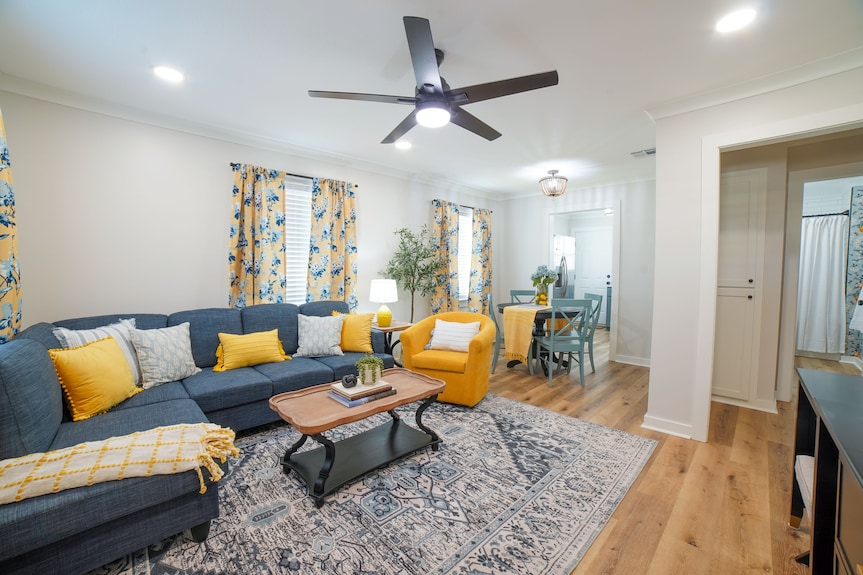 Cottage Row: Leontyne - Laurel, MS