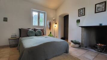 2 habitaciones, tabla de planchar con plancha y wifi gratis