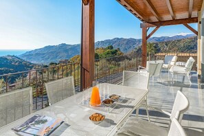 Outdoor dining - Dimora Delle Esperidi (Savoca)