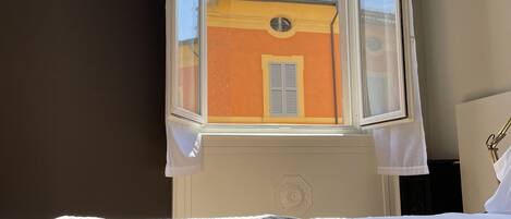 1 bedroom, desk, iron/ironing board, WiFi (free)