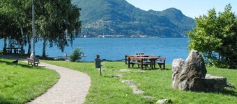 Green Chalet - wonderfull terrace with Jacuzzi and SPA few steps from lake and best trekking