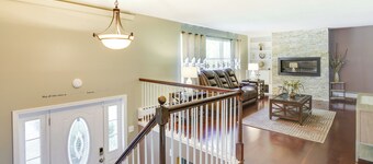 가족에게 좋은 와터빌 리트리트, 야드 있음  