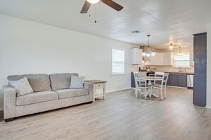 House (2 Bedrooms) | Front of property - Updated Home w/ Yard ~ 14 Mi to Quartz Mountain! (Mangum)