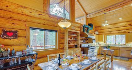 Bend Getaway With Cozy Fireplace