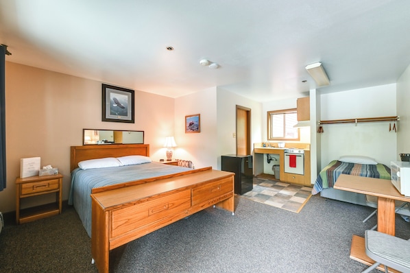 Apartment (0 Bedroom) | Front of property - Kenai River Access & Mtn Views! Angler's Base Camp (Cooper Landing)