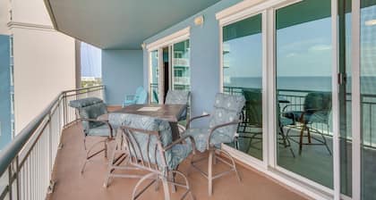 Beachfront Gulfport Vacation Rental w/ Balcony!