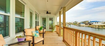 Dauphin Island Vacation Rental: Close to Beaches!