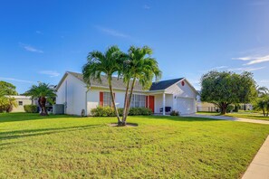 House (3 Bedrooms) | Interior - Charming St Lucie River Retreat w/ Pool & Dock! (Port Saint Lucie)