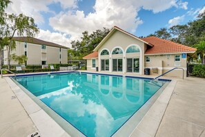 Apartment (3 Bedrooms) | Interior - 3 Mi to Beaches: Naples Condo w/ Pool Access! (Naples)