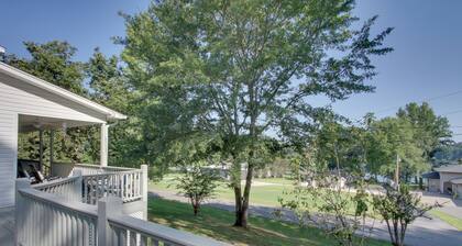 Waterfront Home Near Wilson Lake w/ Covered Porch!