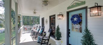 Waterfront Home Near Wilson Lake w/ Covered Porch!