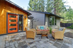Unclassified image, 2 of 29, button - Bend Vacation Rental w/ Hot Tub & Patio! (Bend)