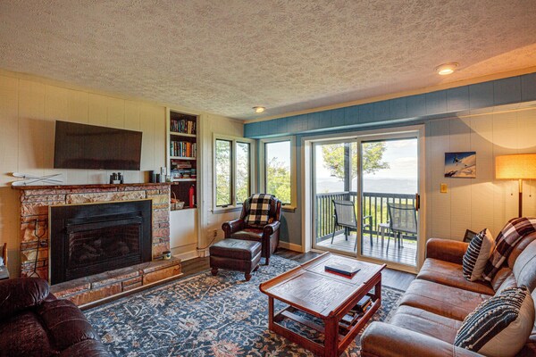 Hike, Ski & Fish! Sunset-view Condo In Beech Mtn - Beech Mountain, NC