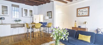 Le Montbauron - Les Demoiselles à Versailles