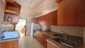 Fridge, microwave, oven, coffee/tea maker