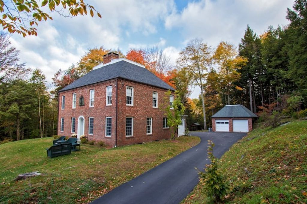 Catskills Hideaway - East