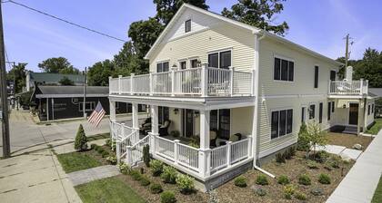 Largest Upstairs unit at the Dala House (sleeps 4)