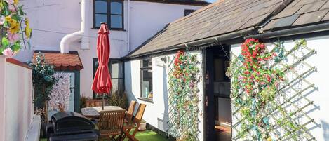 Cottage | Outdoor dining