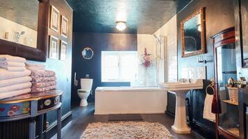 Cottage | Bathroom