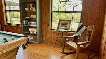 Spielezimmer